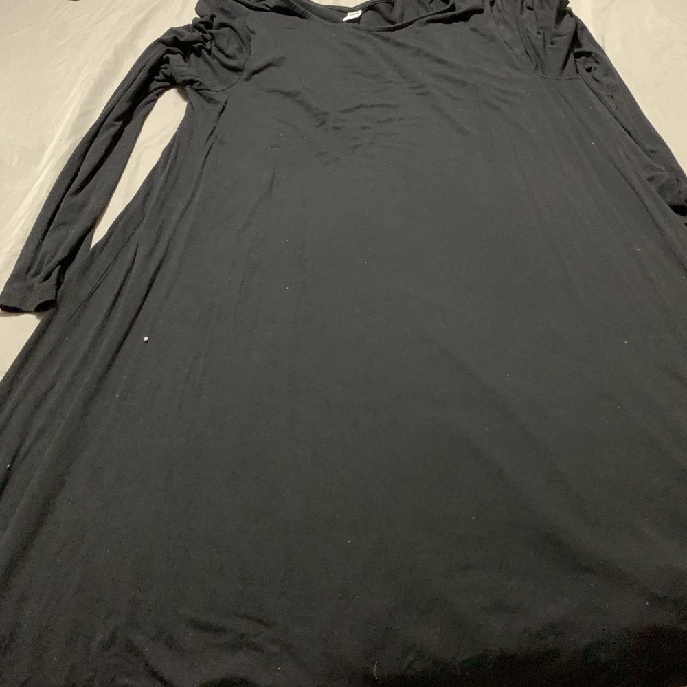 knee length t shirt dress with long sleeves